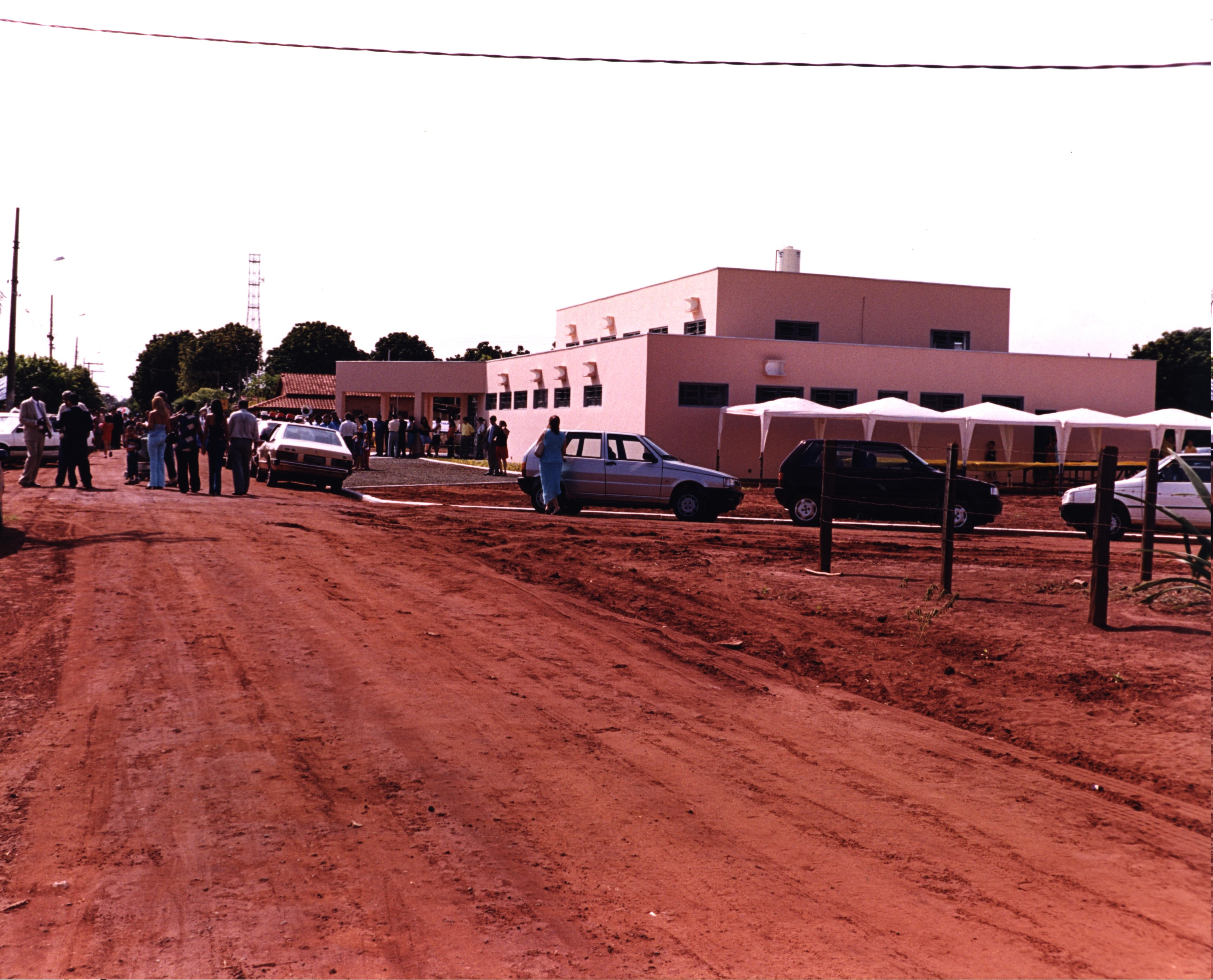 CAMARA 08-12-2002-03.jpg