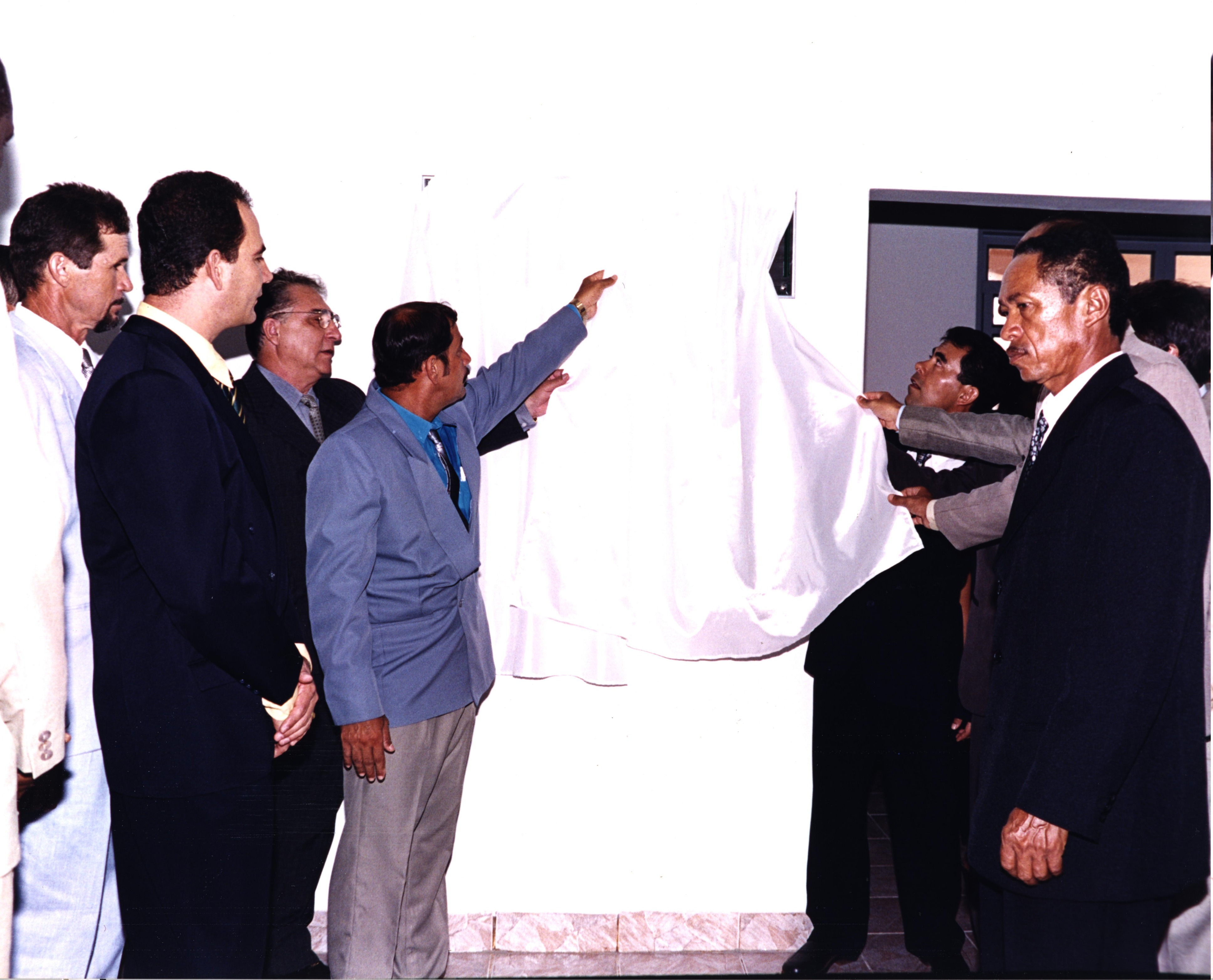 CAMARA 08-12-2002-07.jpg